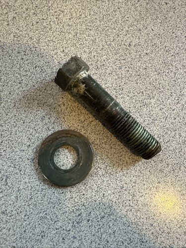 Yamaha trailing arm end - yamaha, bolt